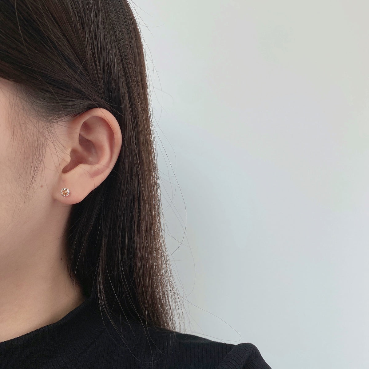 [Windsor Jewelry]Sparkling Colorful Round Shape Earrings