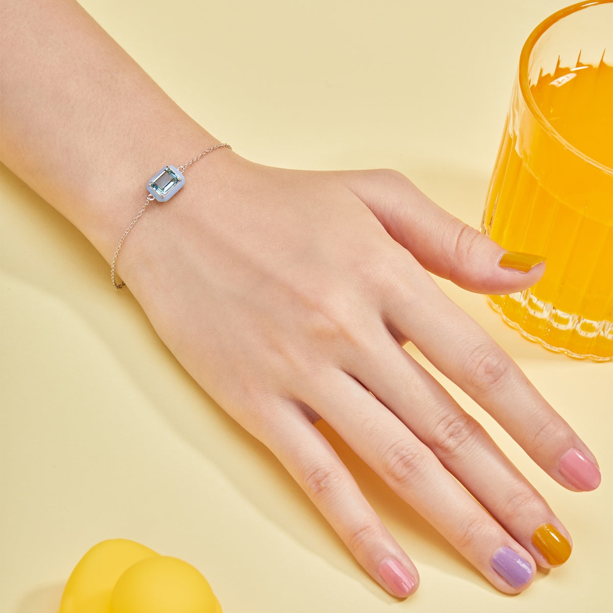 [Windsor Jewelry]2.0 Carat Sparkling Colorful Emerald Cut Daily Bracelet