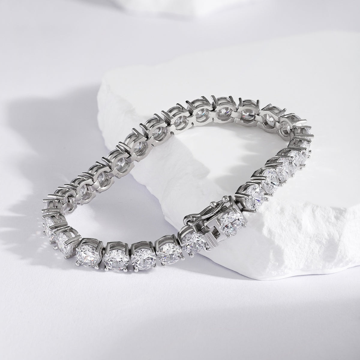 [Windsor Jewelry]0.75 Carat Dazzling Round Cut Wedding Bracelet