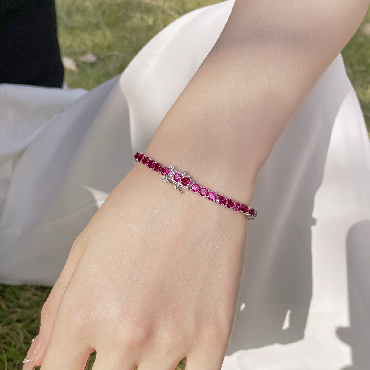 [Windsor Jewelry]Radiant Colorful Round Cut Party Bracelet
