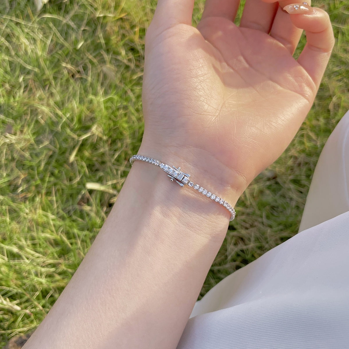 [Windsor Jewelry]Radiant Colorful Round Cut Party Bracelet