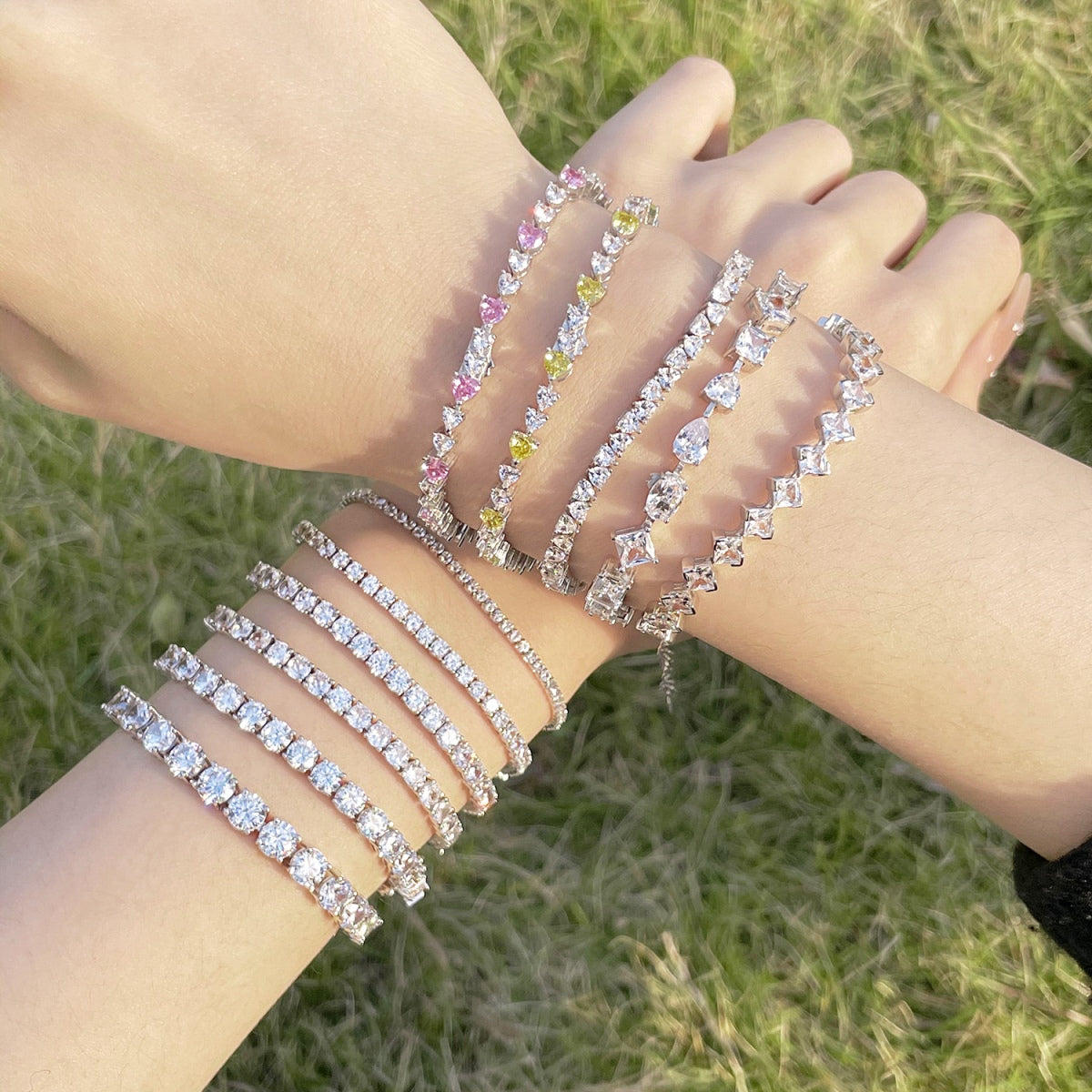 [Windsor Jewelry]Luxurious Ornate Round Cut Tennis Bracelet