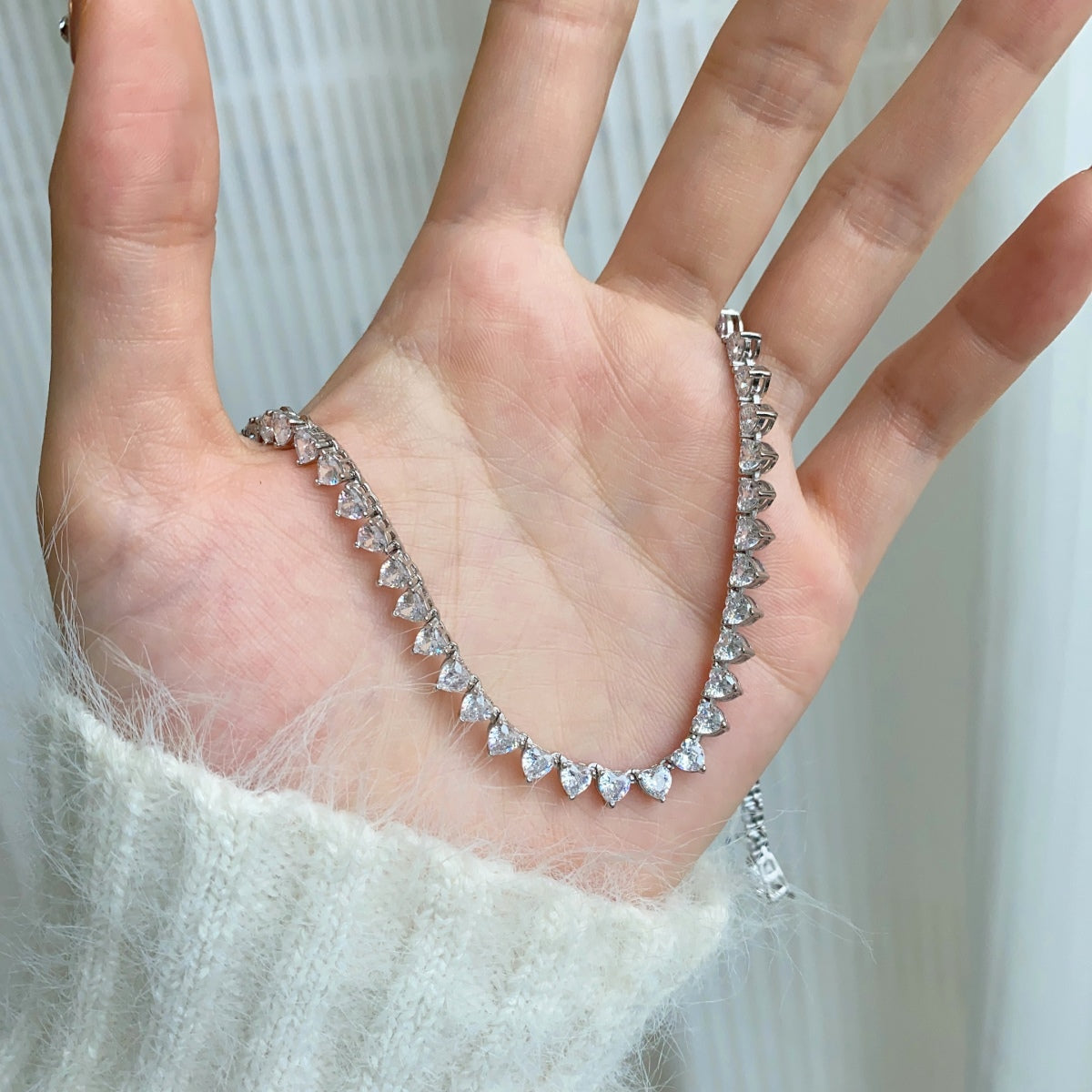 [Windsor Jewelry]Ornate Heart Cut Tennis Necklace