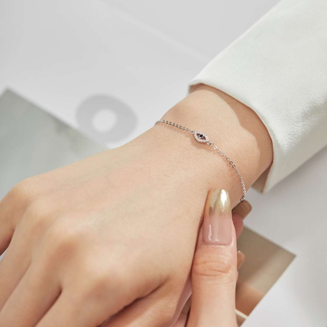 [Windsor Jewelry]Evil Eye Shape Necklace