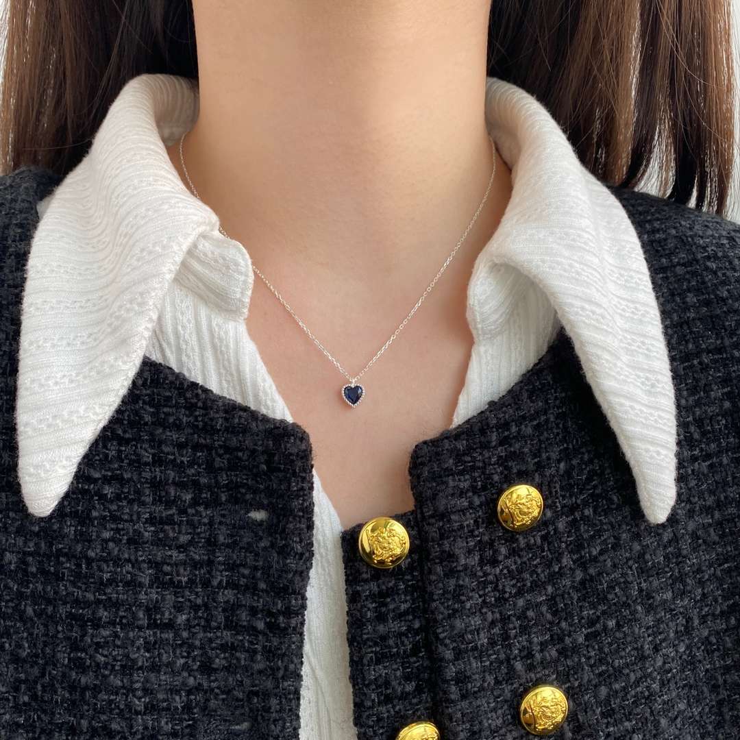 [Windsor Jewelry]Ornate Heart Shape Necklace