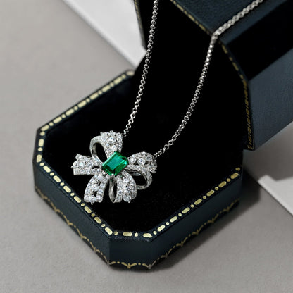 [Windsor Jewelry]Luxurious Flower Shape Emerald Cut Necklace