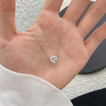 [Windsor Jewelry]Heart Shape Main Stone Pendant Collarbone Necklace