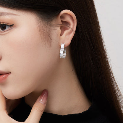 [Windsor Jewelry]Radiant Heart Cutout Earrings