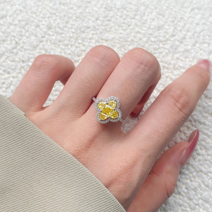 [Windsor Jewelry]Luxurious Eternity Flower Shape Banquet Ring