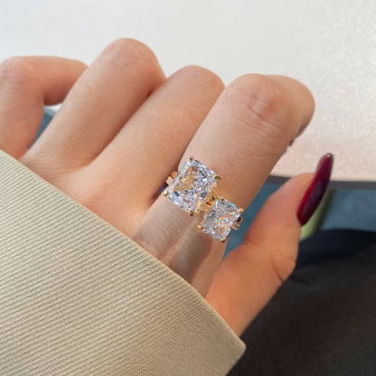 [Windsor Jewelry]4.0 Carat Ornate Enchanting Radiand Cut Banquet Ring