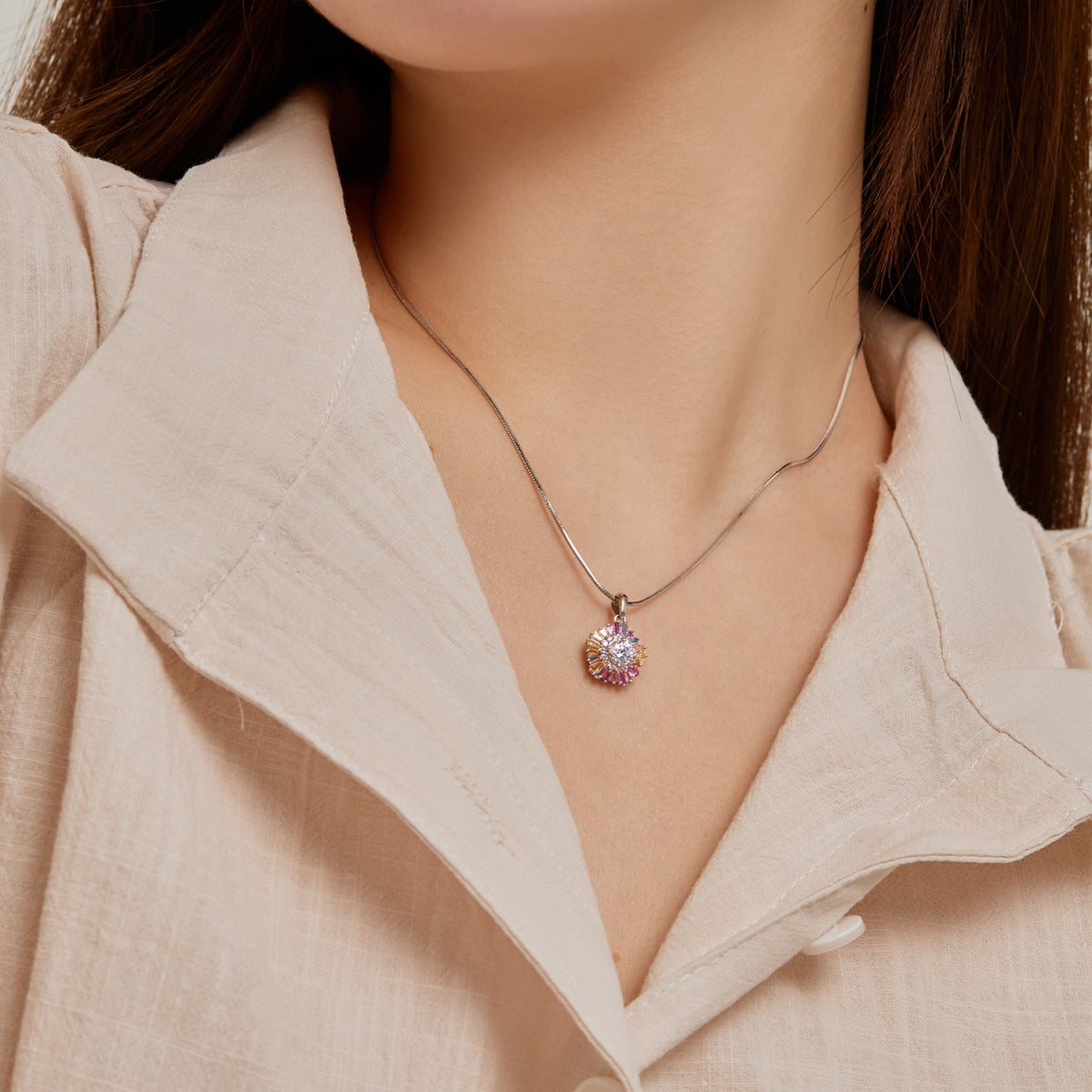 [Windsor Jewelry]Charming Flower Colorful Necklace