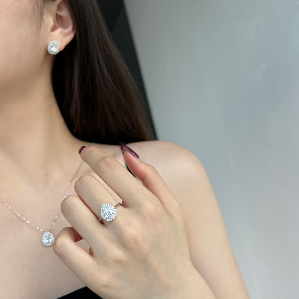 [Windsor Jewelry]Delicate Gorgeous Pear Cut Daily Earrings