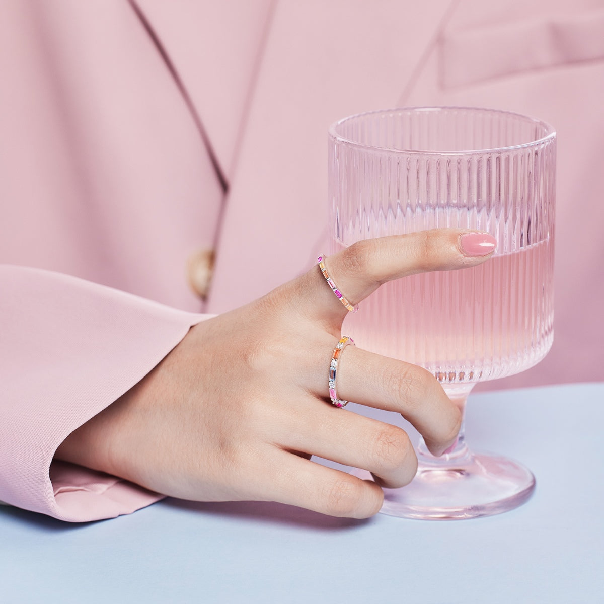 [Windsor Jewelry]Lively In Shades Elegant Radiant Cut Daily Ring