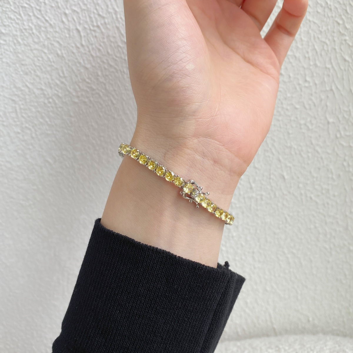[Windsor Jewelry]Ornate Dazzling Round Cut Tennis Bracelet