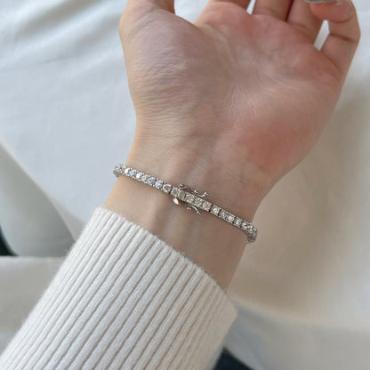 [Windsor Jewelry]Dainty Charming Round Cut Tennis Bracelet
