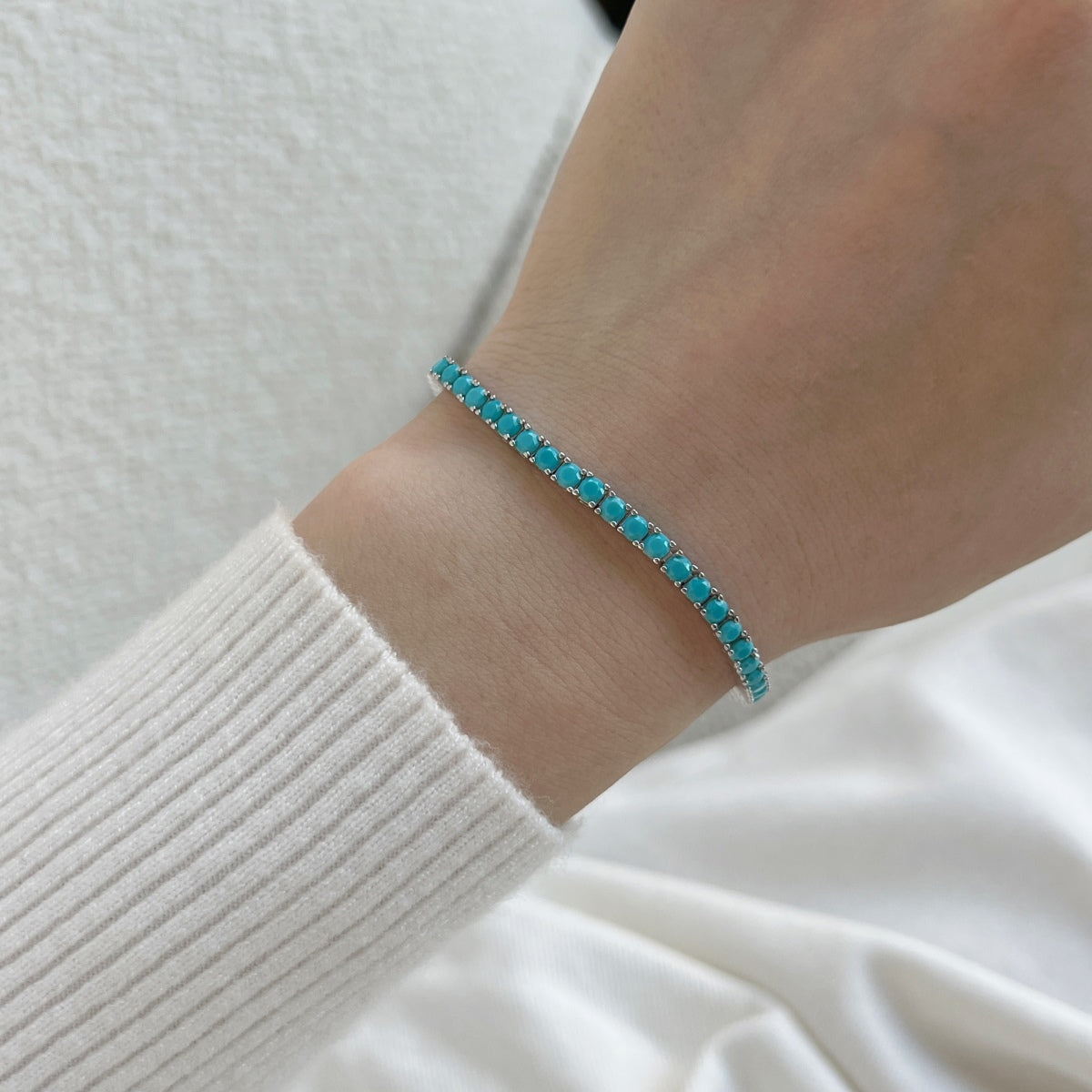 [Windsor Jewelry]Dainty Charming Round Cut Tennis Bracelet