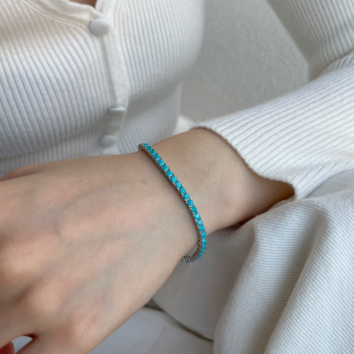 [Windsor Jewelry]Dainty Charming Round Cut Tennis Bracelet