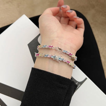 [Windsor Jewelry]Ornate Sparkling Multi Cut Party Bracelet