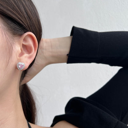 [Windsor Jewelry]Dazzling Heart Shape Lover Earrings