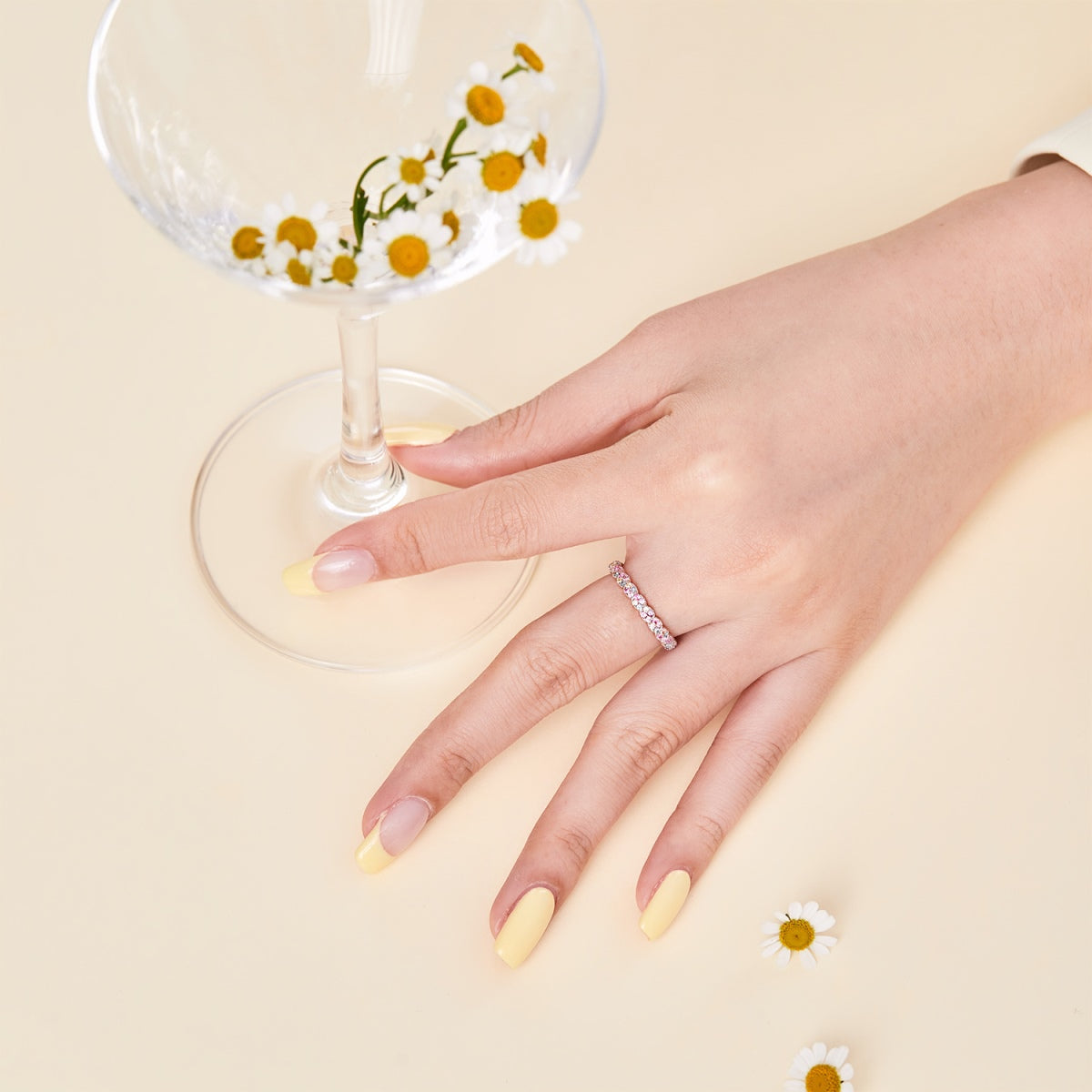 [Windsor Jewelry]Dainty Ebullient Round Cut Daily Ring