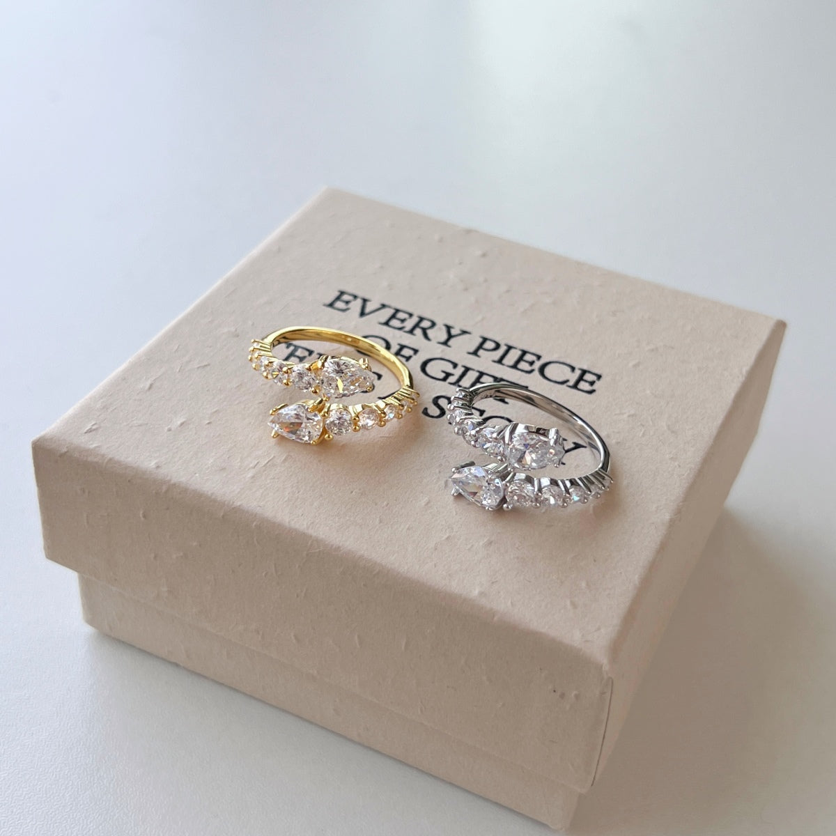 [Windsor Jewelry]Delicate Lively Snake Shape Daily Ring