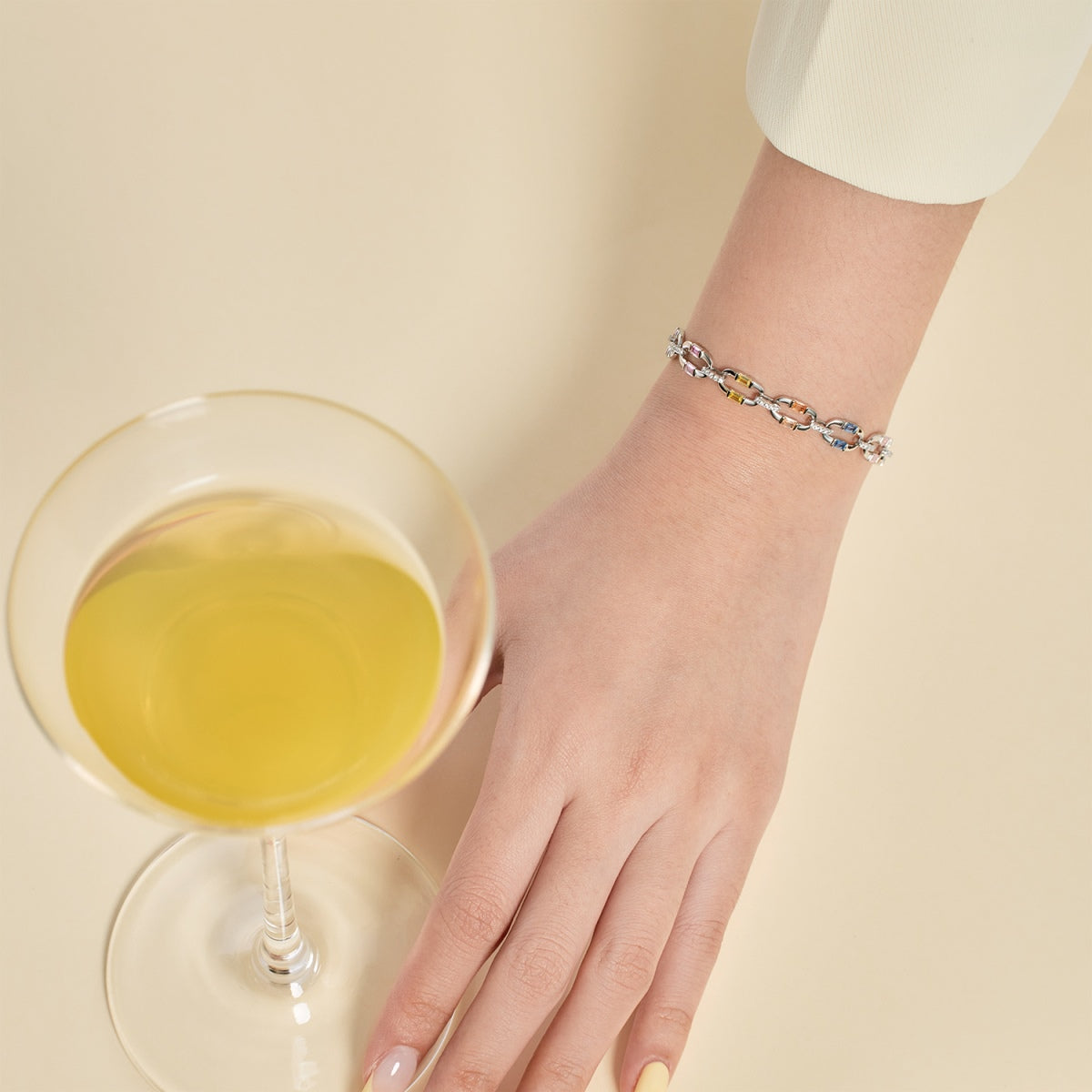 [Windsor Jewelry]Dazzling Colorful Daily Bracelet