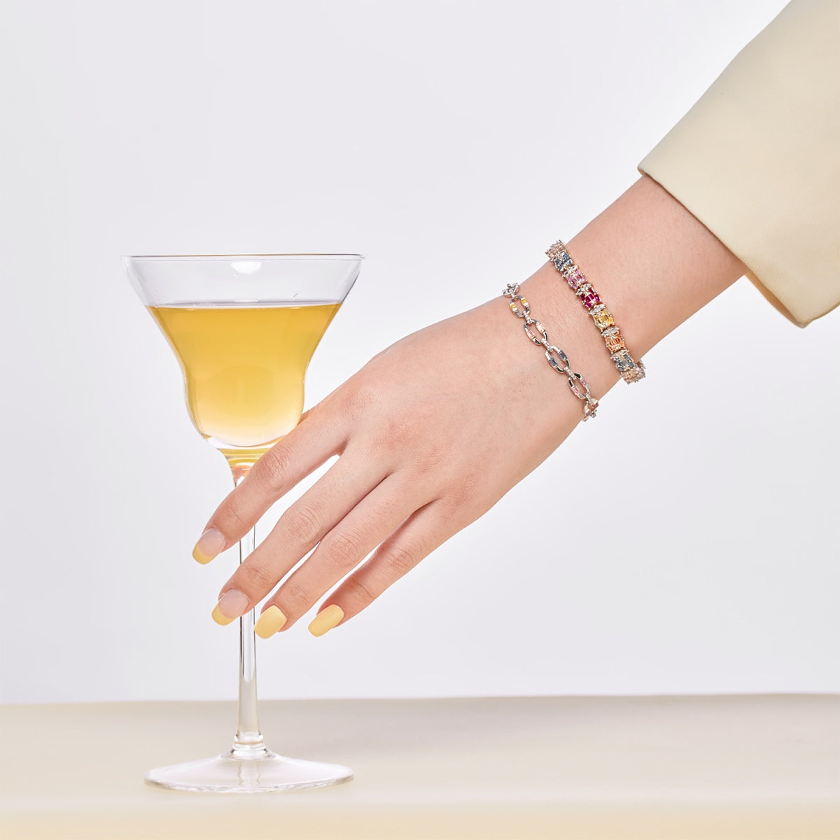 [Windsor Jewelry]Delicate Colorful Multi Cut Party Bracelet