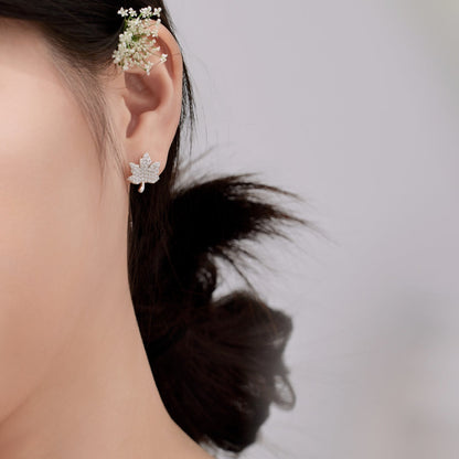[Windsor Jewelry]Exquisite Maple Leaf Design Earrings