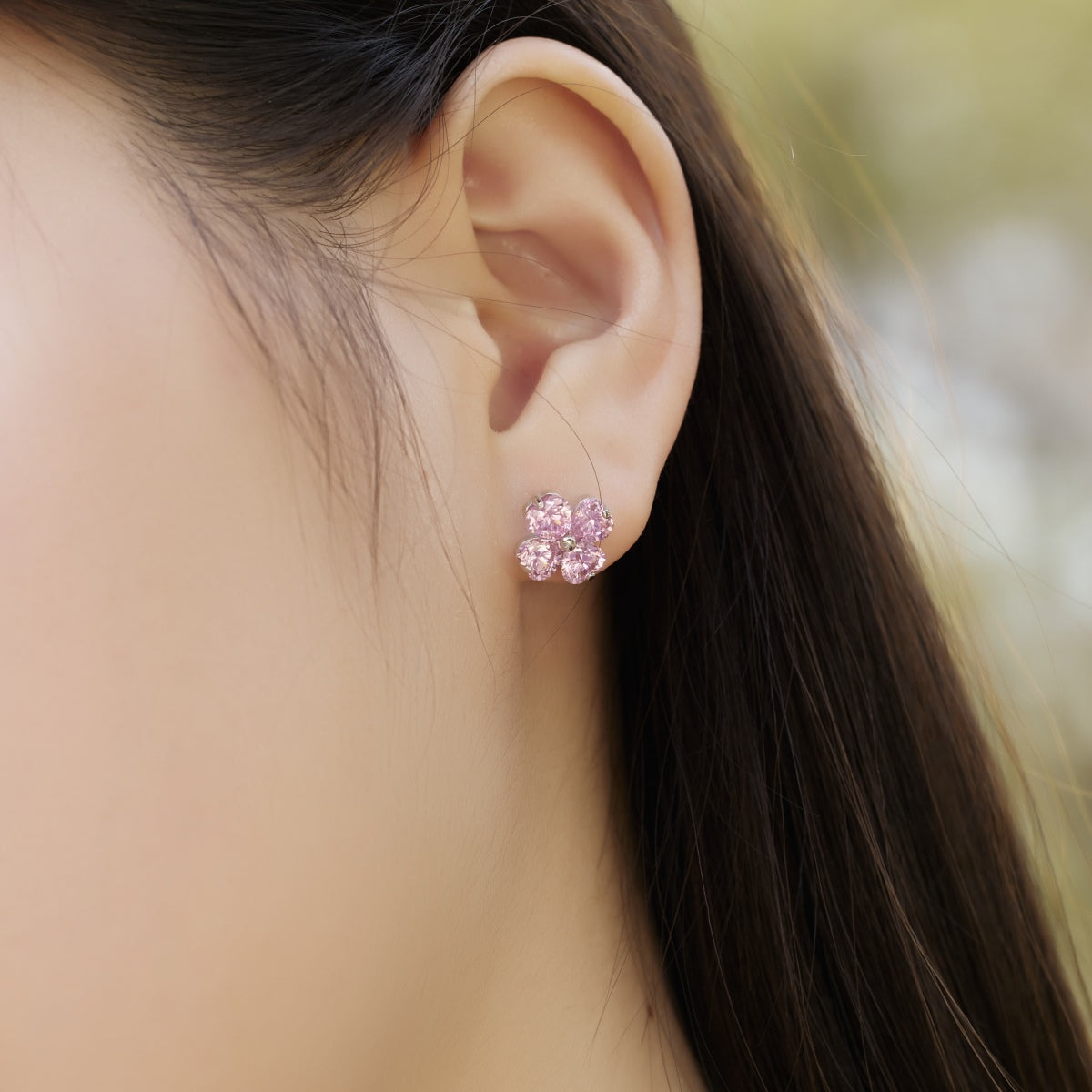 [Windsor Jewelry]Four-Leaf Clover Ball Earrings