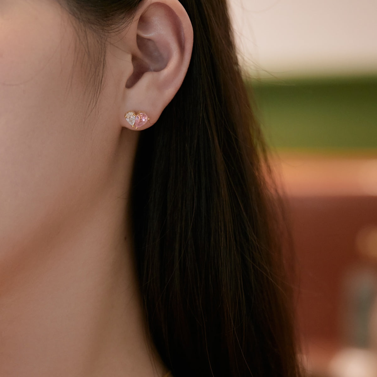 [Windsor Jewelry]Dazzling Elegant Heart Cut Lover Earrings