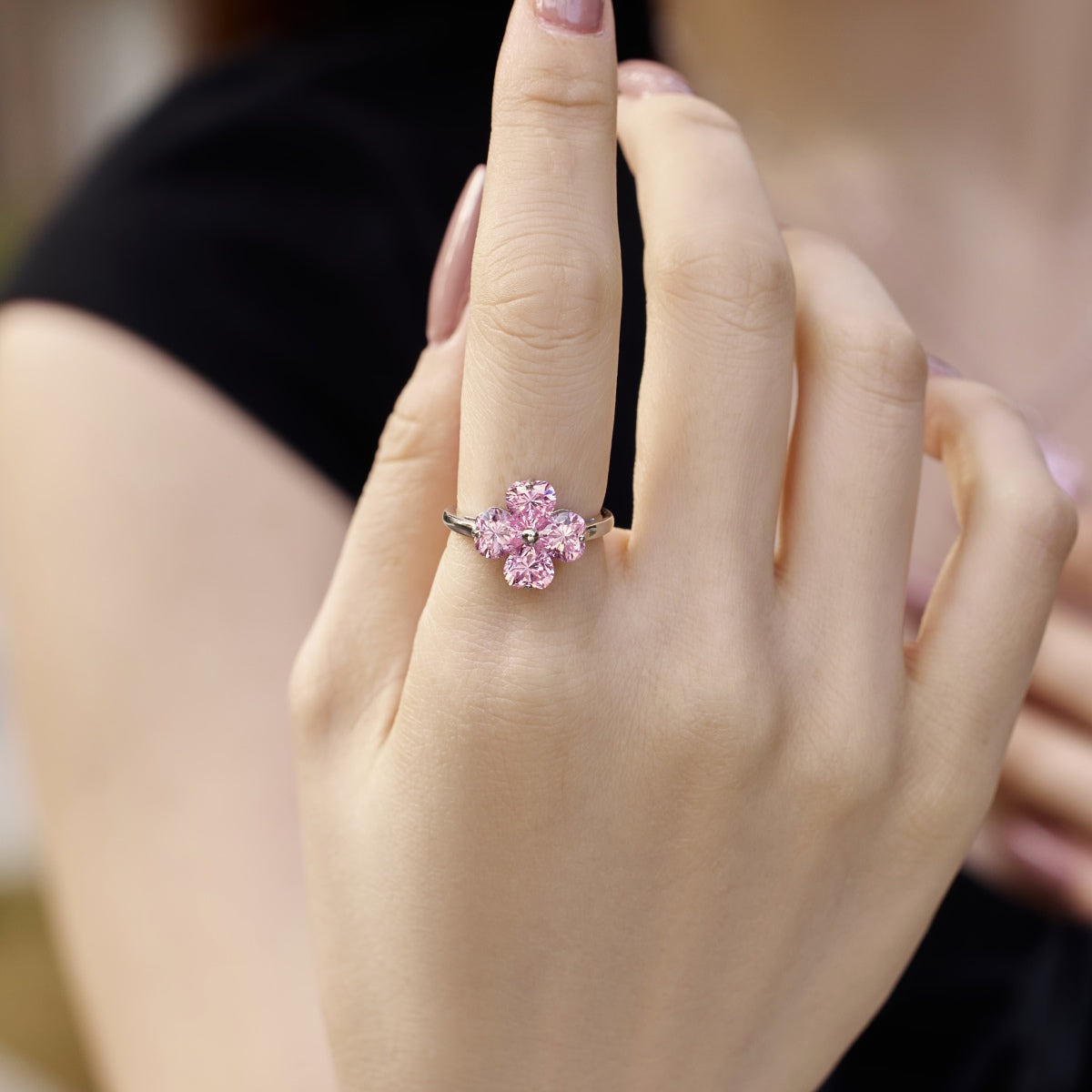[Windsor Jewelry]Heart-shaped Four-Leaf Clover Ball Ring