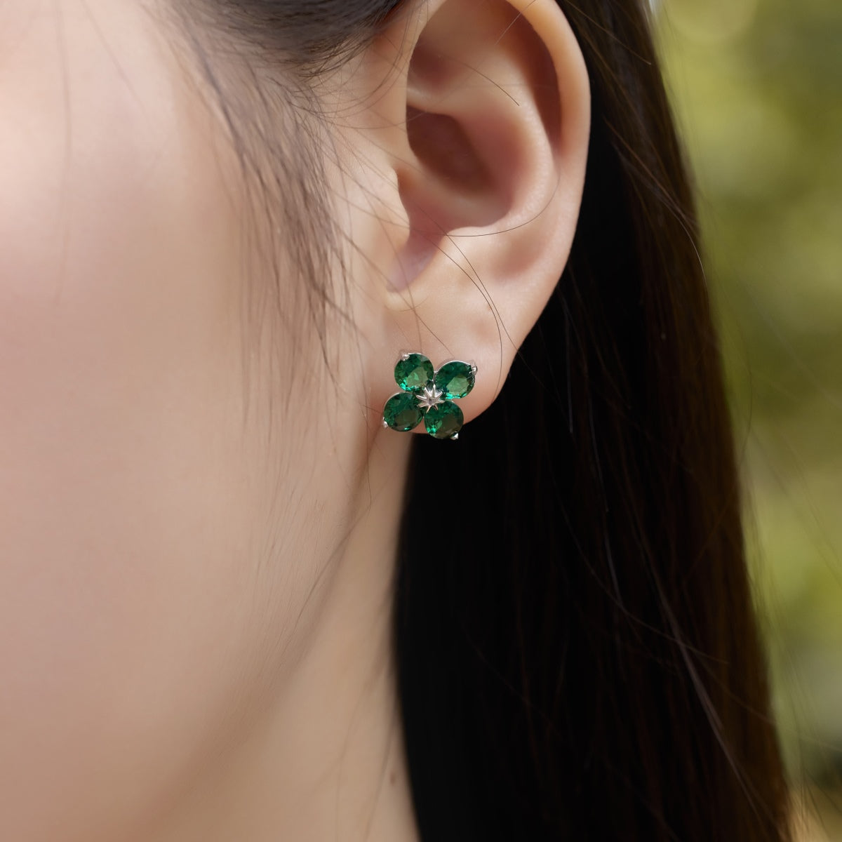 [Windsor Jewelry]Four-Leaf Clover Eight-Pointed Star Earrings