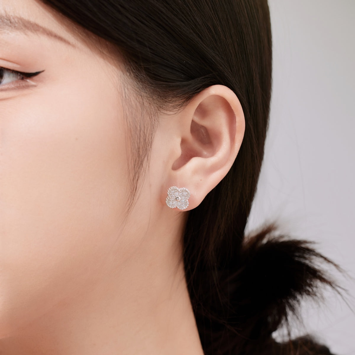 [Windsor Jewelry]Four Leaf Clover Fashion Earrings