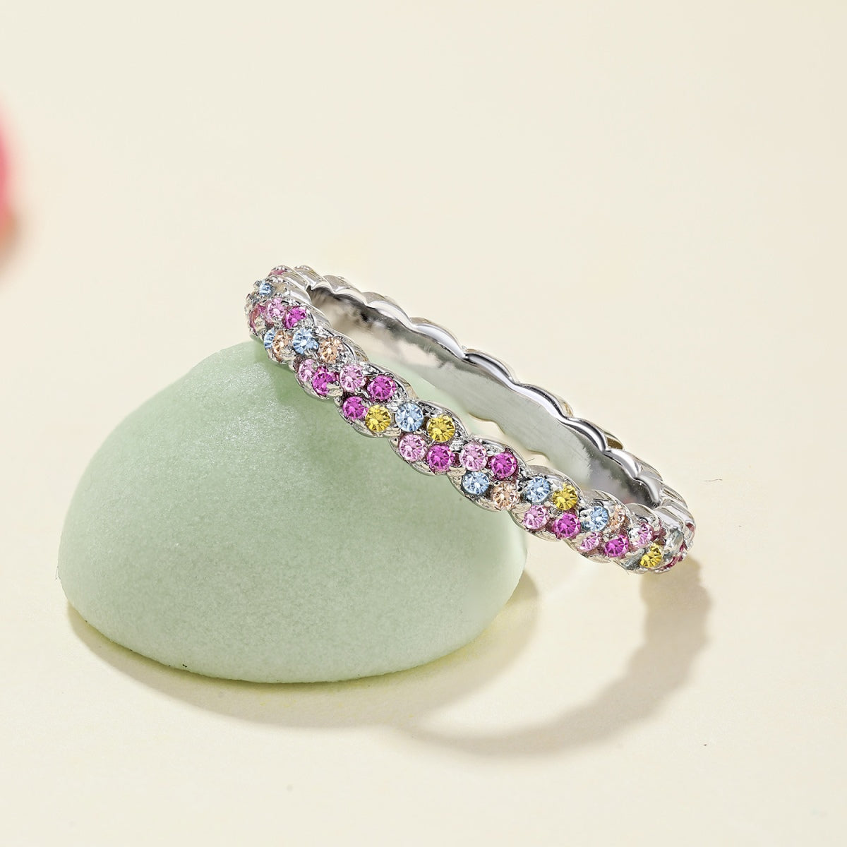 [Windsor Jewelry]Dainty Ebullient Round Cut Daily Ring