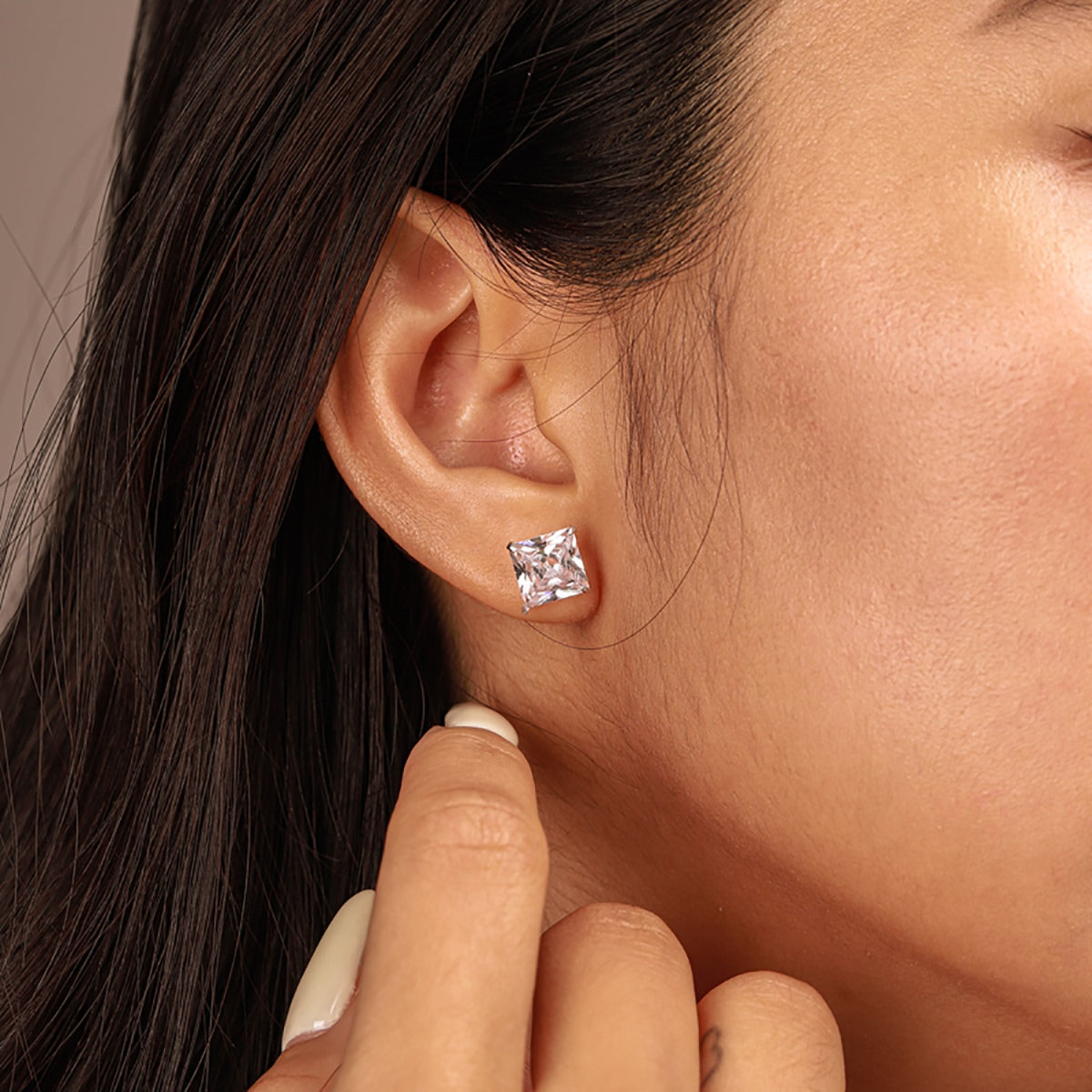 [Windsor Jewelry]Ornate Square Shape Earrings