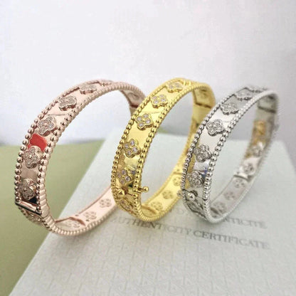 [Windsor Jewelry]CLOVER BRACELET 8MM DIAMONDS