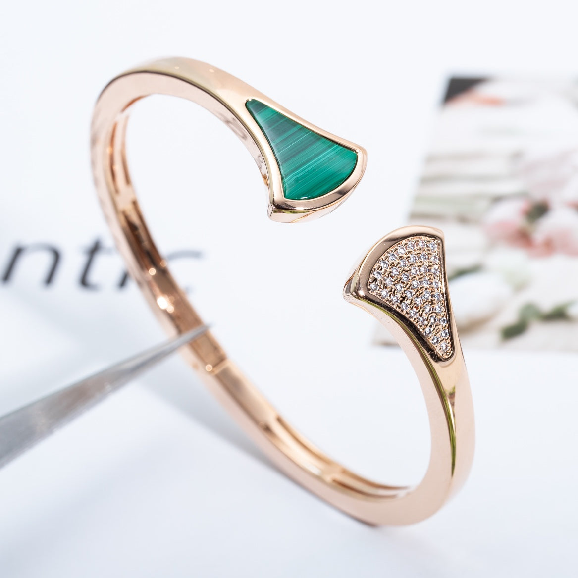 [Windsor Jewelry]DREAM BRACELET OPEN MALACHITE PINK GOLD