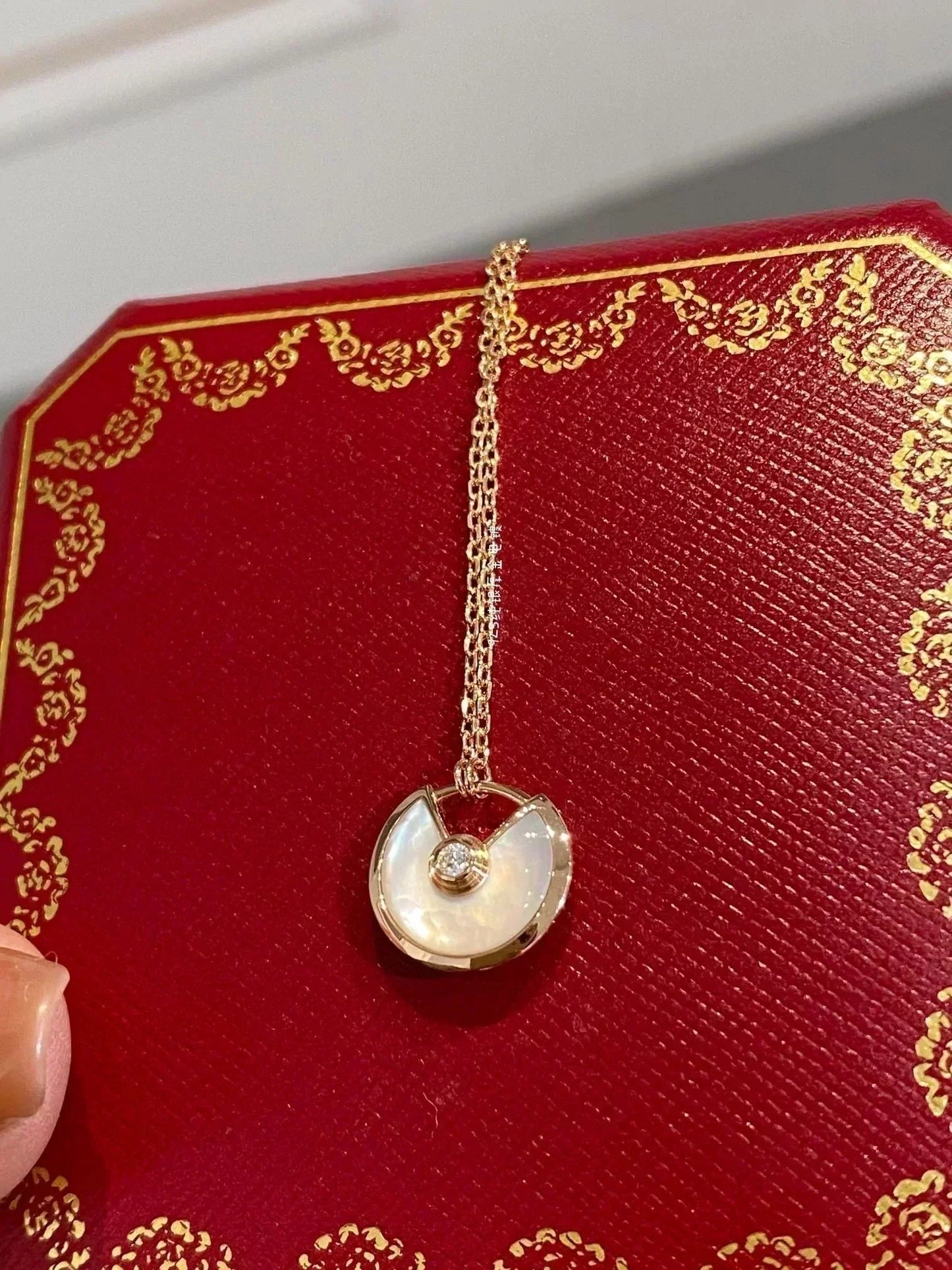 [Windsor Jewelry]AMULETTE ROSE GOLD MOP NECKLACE