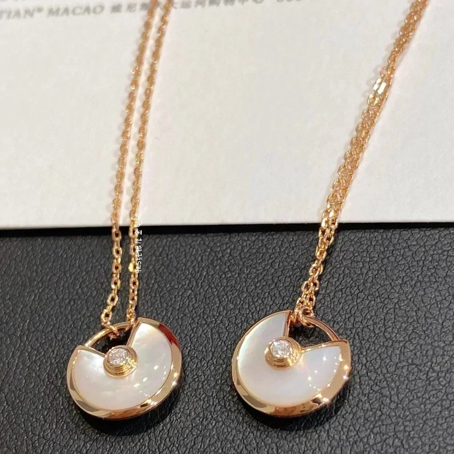 [Windsor Jewelry]AMULETTE ROSE GOLD MOP NECKLACE