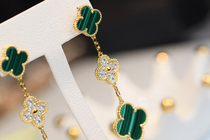 [Windsor Jewelry]CLOVER EARRINGS GOLD MALACHITE DIAMOND 3 MOTIF