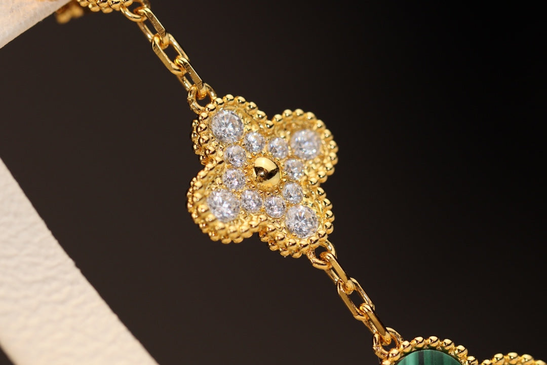 [Windsor Jewelry]CLOVER EARRINGS GOLD MALACHITE DIAMOND 3 MOTIF