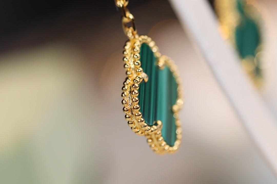 [Windsor Jewelry]CLOVER EARRINGS GOLD MALACHITE DIAMOND 3 MOTIF