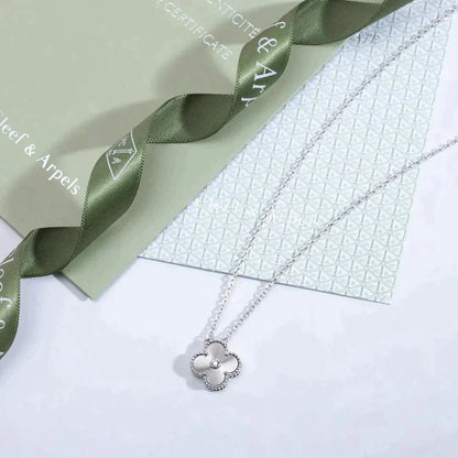 [Windsor Jewelry]CLOVER  15MM DIAMOND LASER NECKLACE SILVER