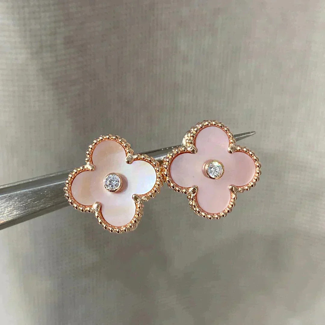 [Windsor Jewelry]CLOVER MEDIUM 1 MOTIFS  PINK MOP DIAMOND EARRINGS