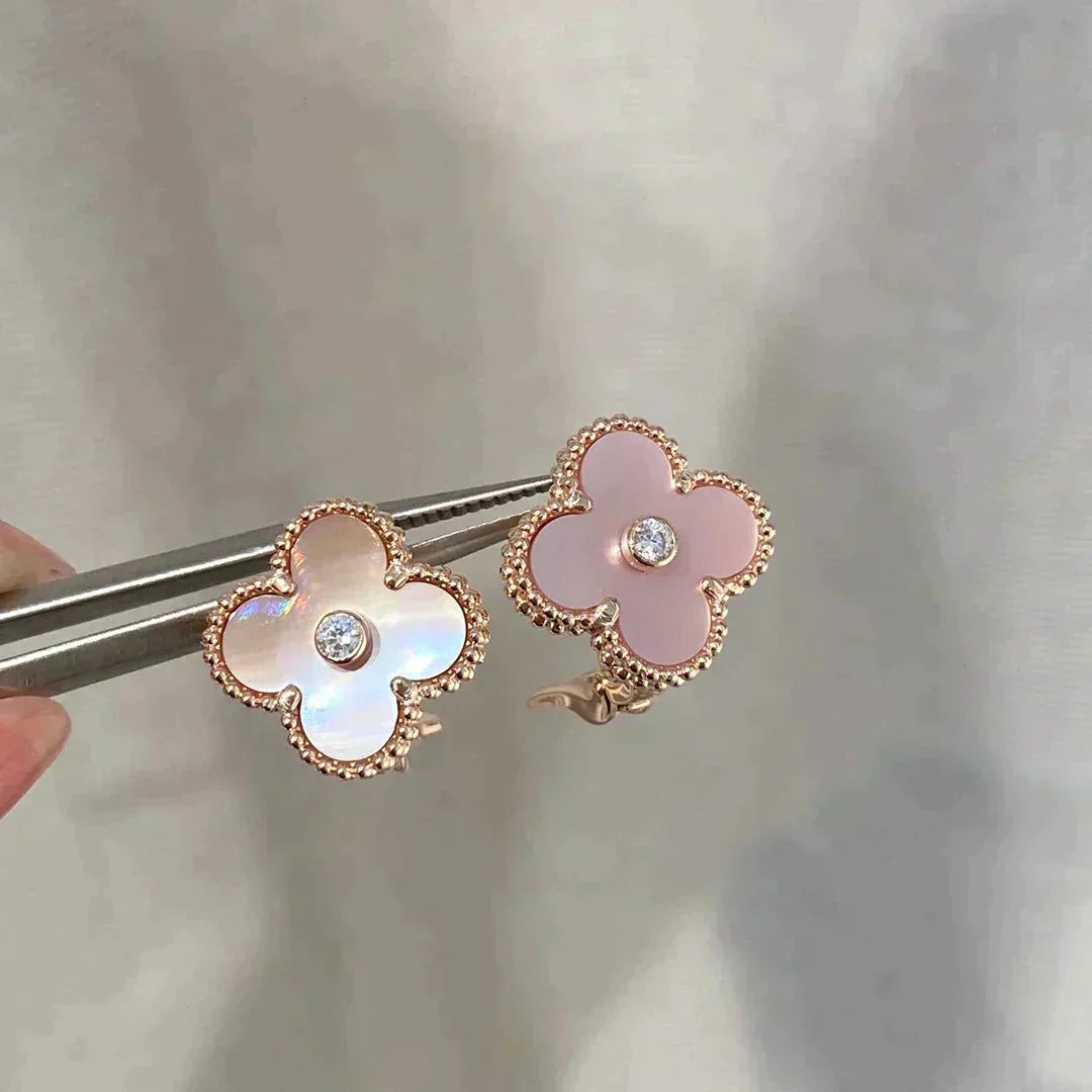 [Windsor Jewelry]CLOVER MEDIUM 1 MOTIFS  PINK MOP DIAMOND EARRINGS