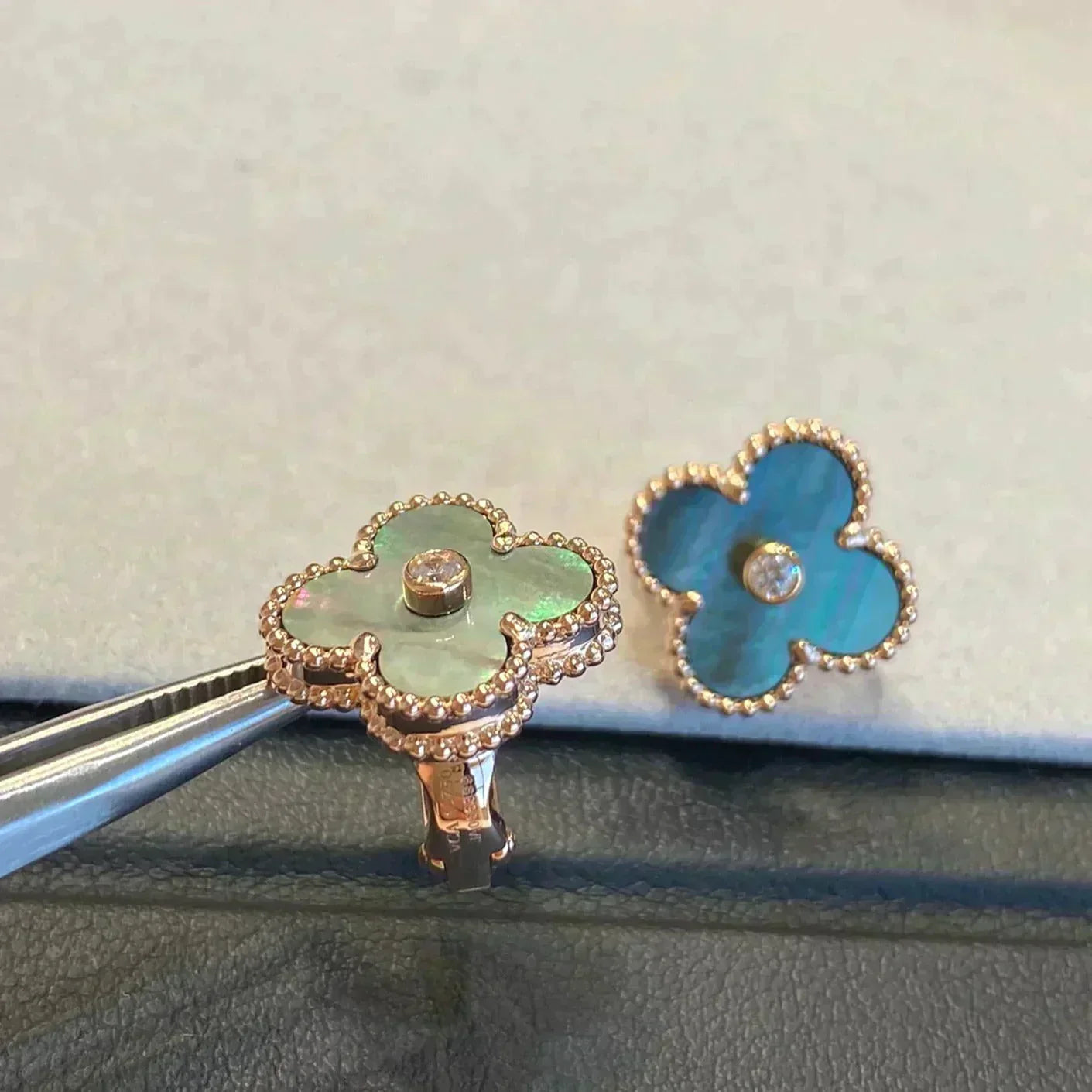 [Windsor Jewelry]CLOVER MEDIUM 1 MOTIFS GRAY MOP  DIAMOND EARRINGS