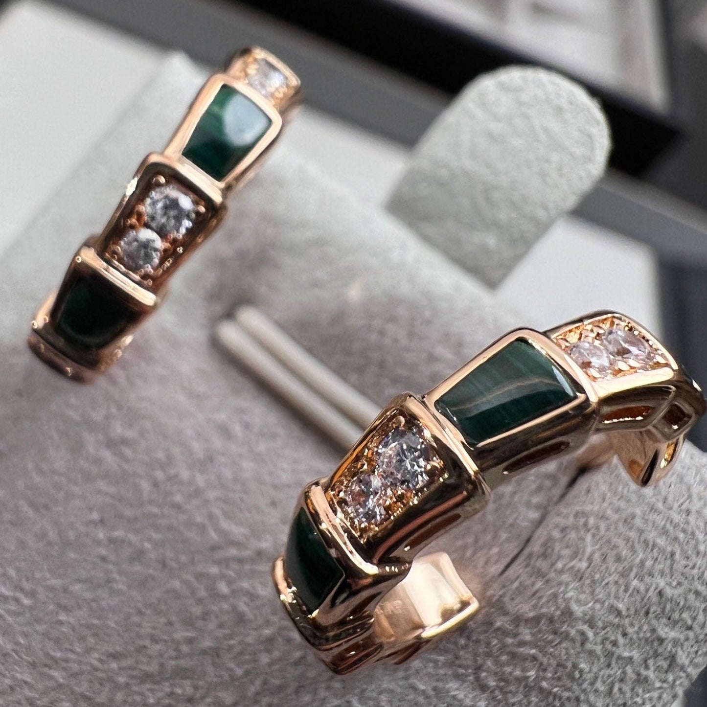 [Windsor Jewelry]SERPENTI MALACHITE PINK GOLD EARRINGS