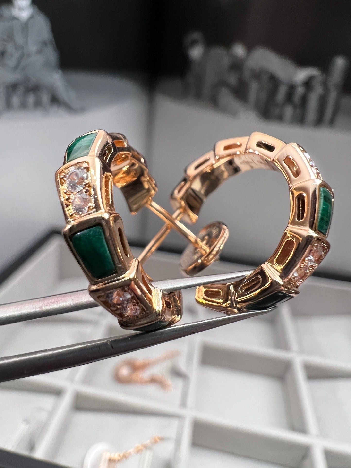 [Windsor Jewelry]SERPENTI MALACHITE PINK GOLD EARRINGS