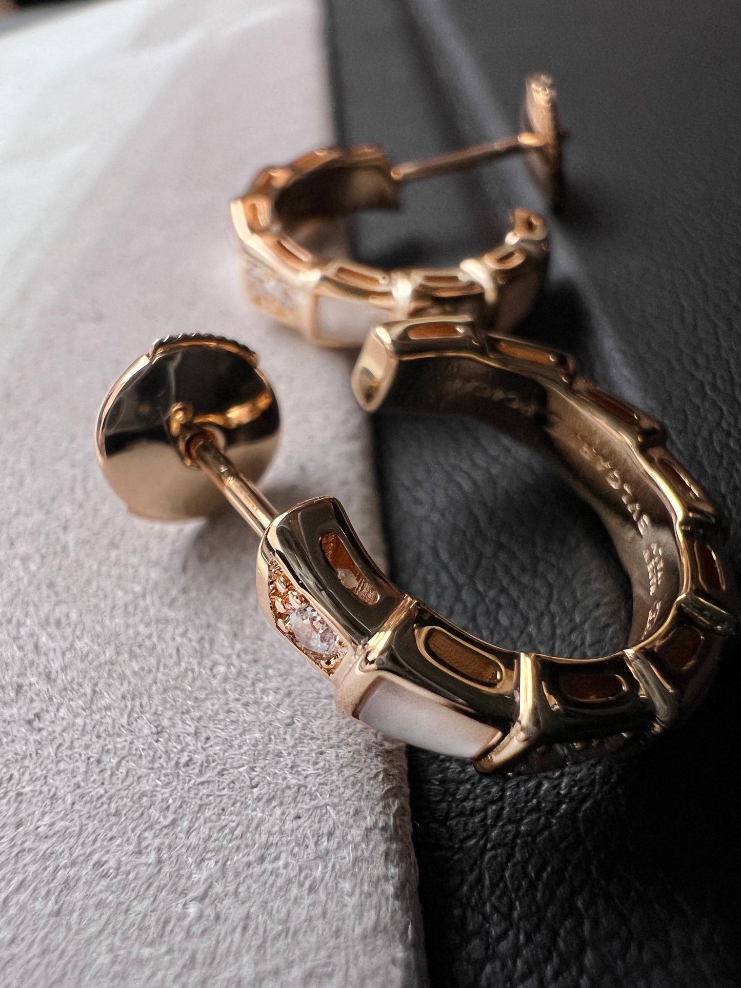 [Windsor Jewelry]SERPENTI MOP PINK GOLD EARRINGS