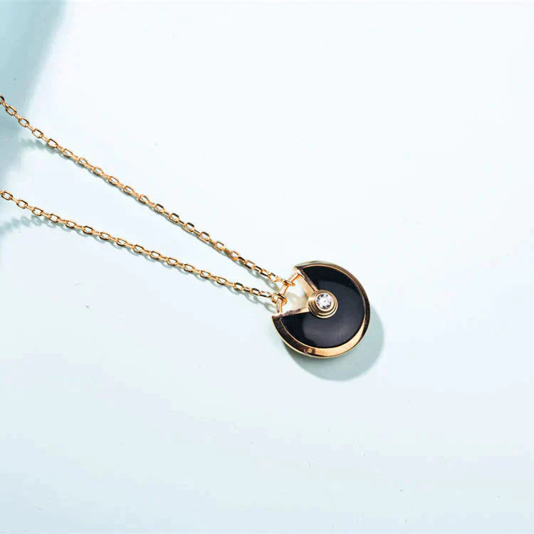 [Windsor Jewelry]AMULETTE GOLD CARNELIAN ONYX NECKLACE
